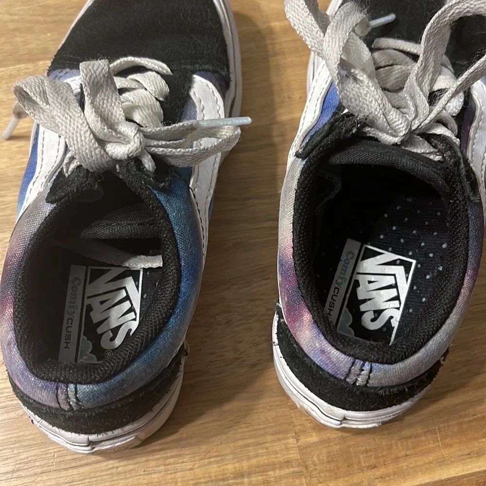 VANS  sneakers